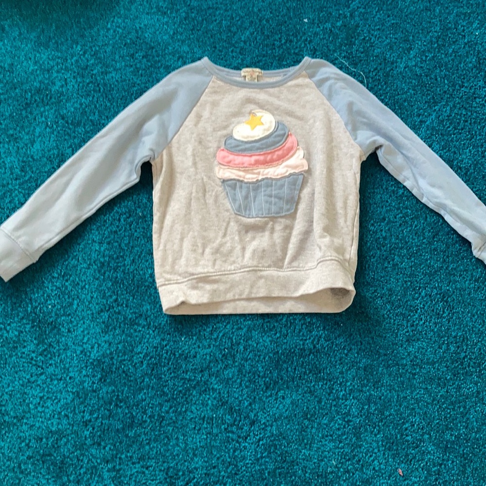 Girls soft cupcake sweater